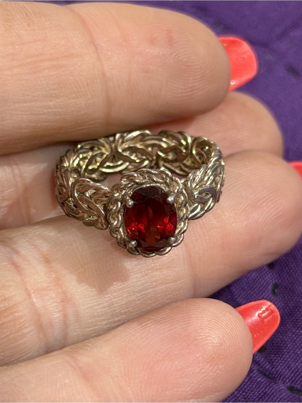 AK 925 Sterling Silver Red Garnet-Style Solitaire Ring in Braided